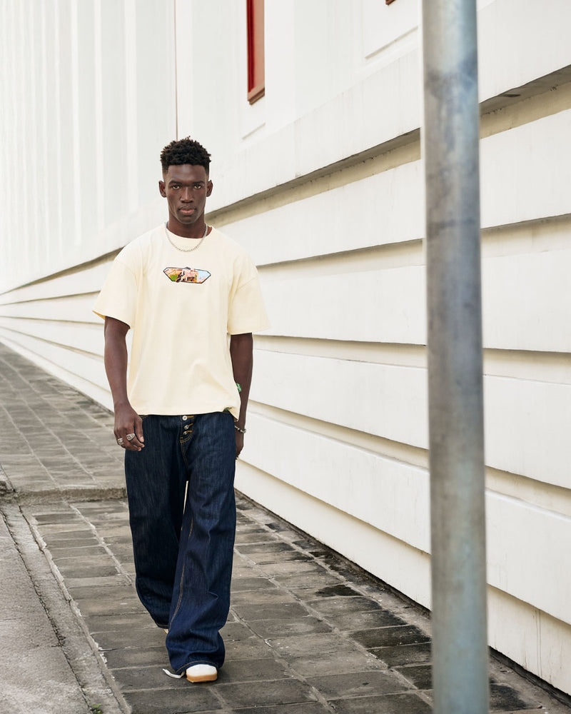 "Devour" T-Shirt Cream