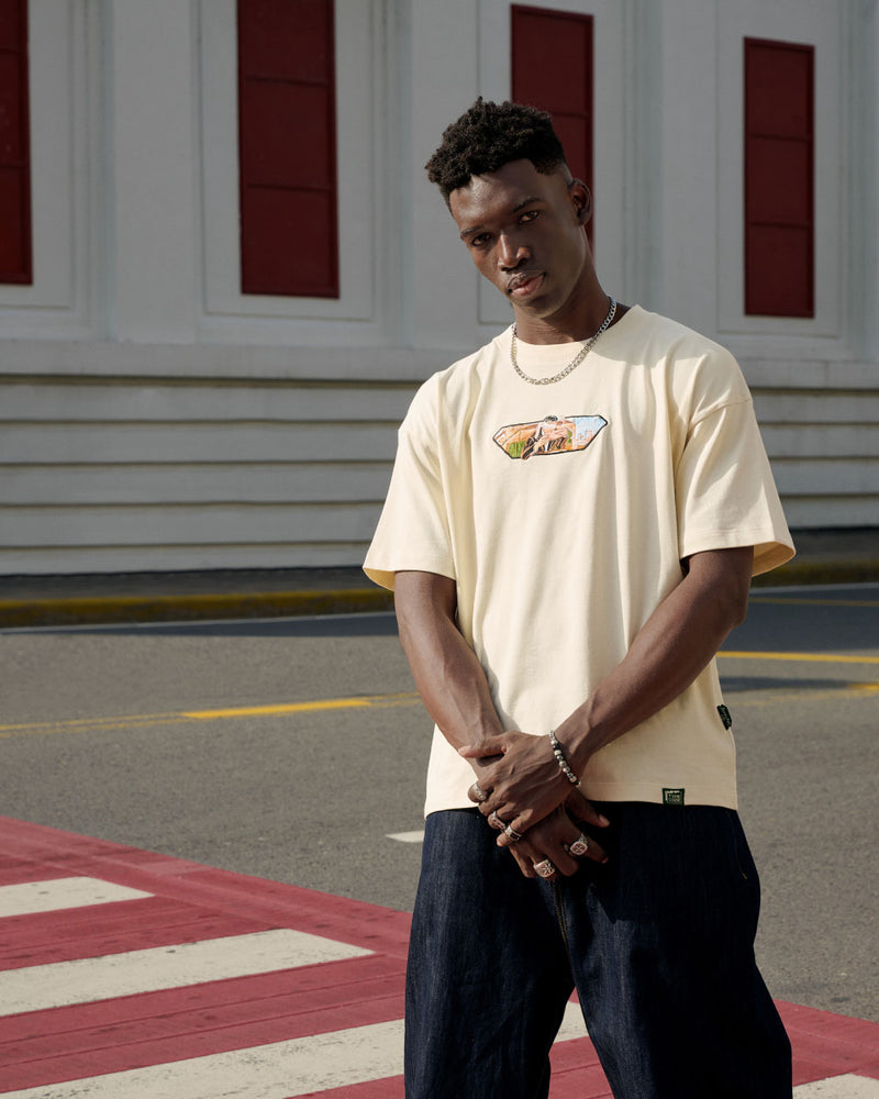 "Devour" T-Shirt Cream